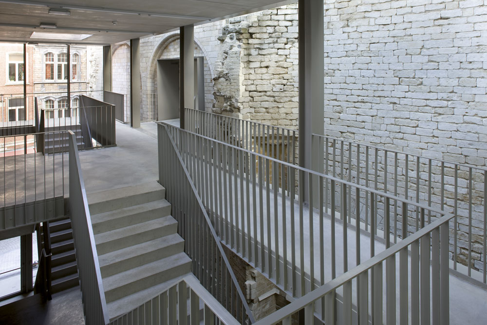 Hal-en-rectoraat-KULeuven-03