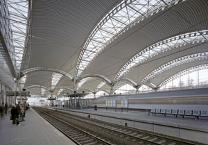 Couverture des quais de la gare de Louvain