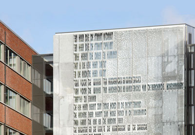 Façade poétique à Louvain
