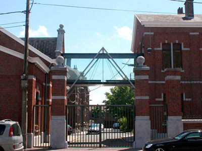 Passerelle de l’hôtel de police de La Louvière