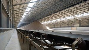 Hangar à pellets de bois